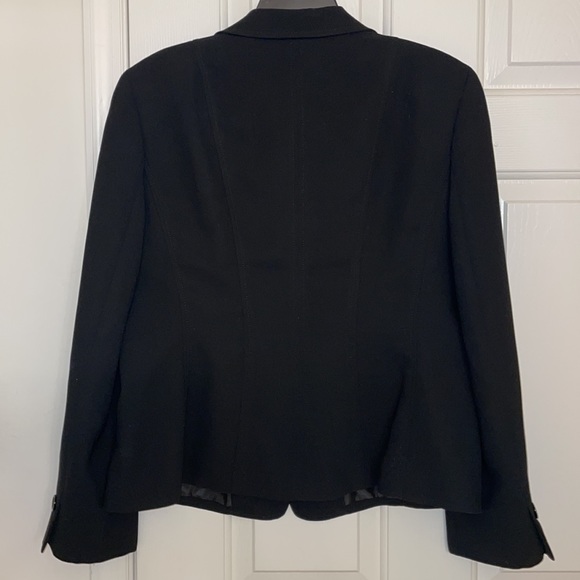 Woman’s blazer - Picture 3 of 4